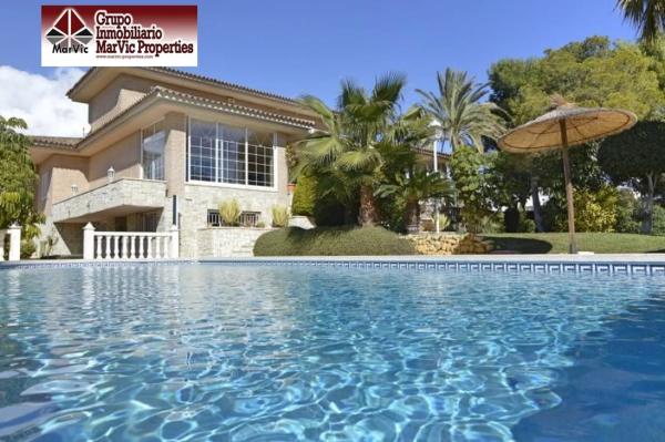 Independent chalet for sale in Varadero, La Nucia
 photo 4