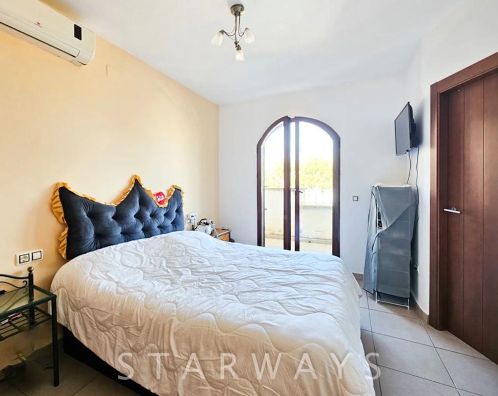 Продажа таунхауса в Avenida Balcon de Ponoig , Полоп photo 2