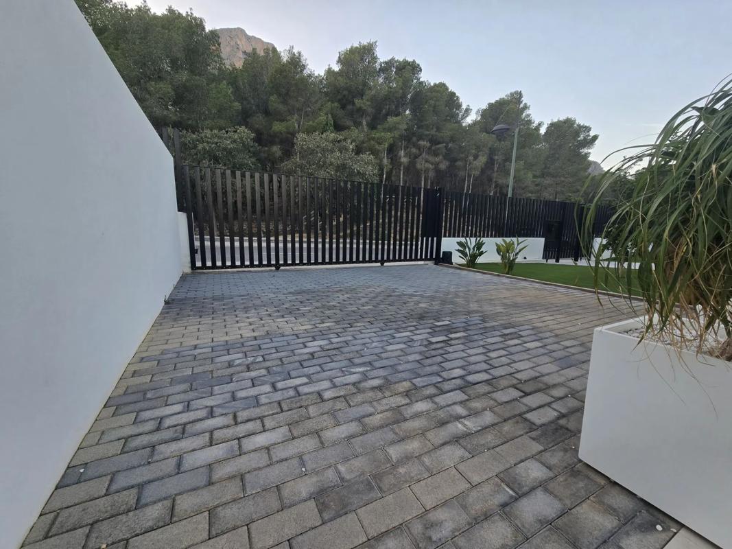 Продажа отдельного шале в  Calle Rei Jaume I, 33, Полоп photo 5