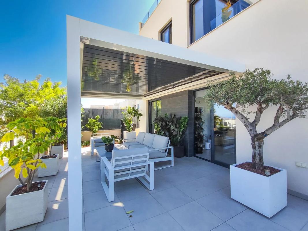 Venta de chalet independiente en CL AMSTERDAM, Polop
 photo 3