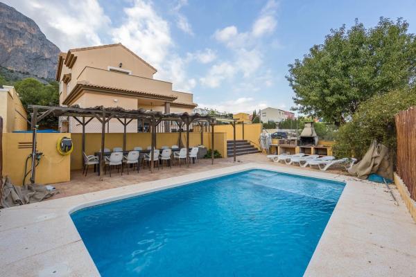 Independent chalet for sale in Calle Solana, 13, Polop
photo 1