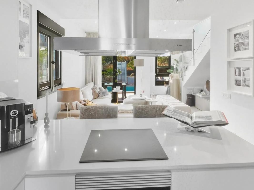 Properties for sale and rent in Spain photo 2