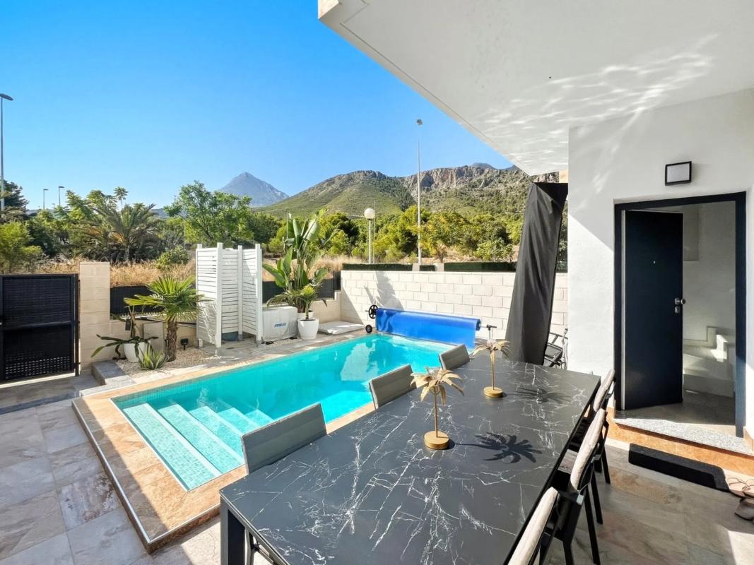 Properties for sale and rent in Spain photo 5