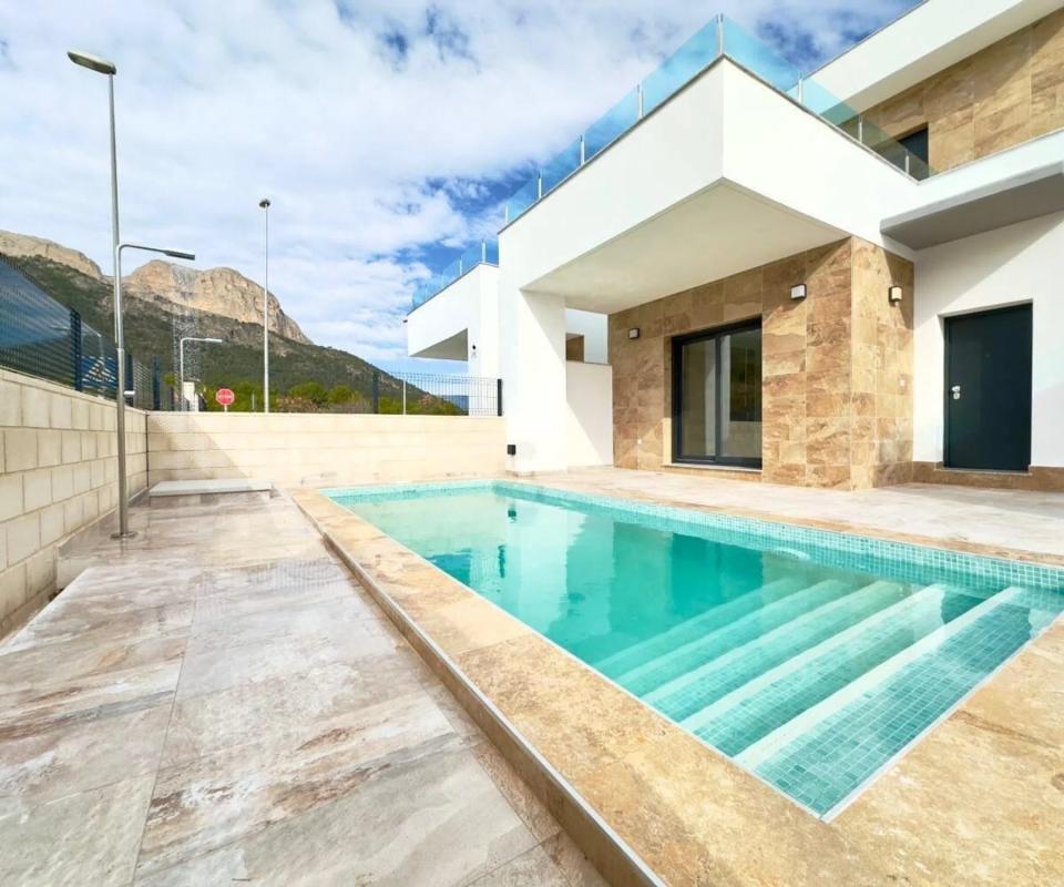 Sale of independent chalet in La Alberca, Polop
 photo 2