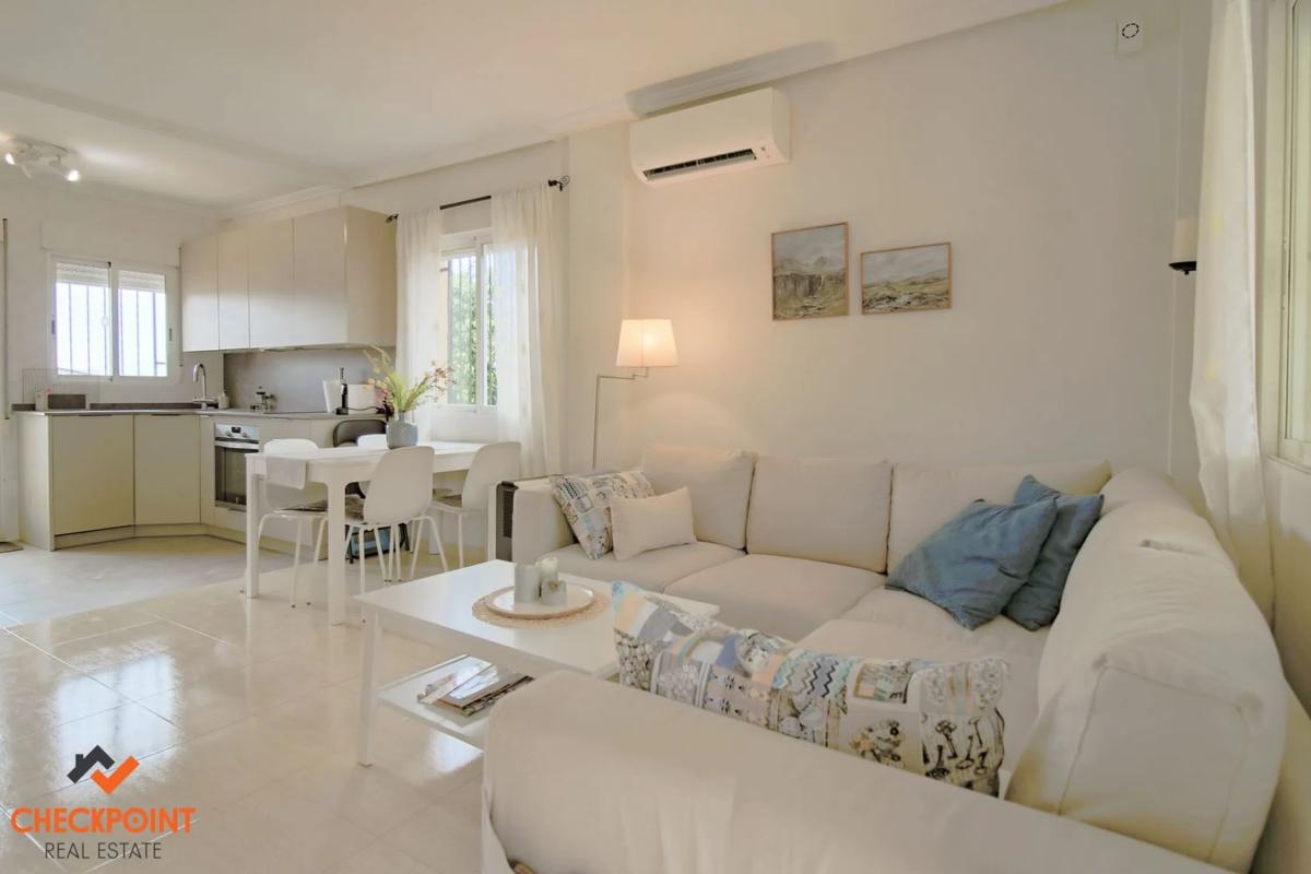 Sale of independent chalet in La Alberca, Polop
 photo 4