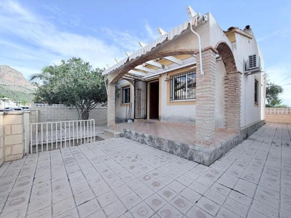 Independent chalet for sale in La Alberca, Polop
photo 1