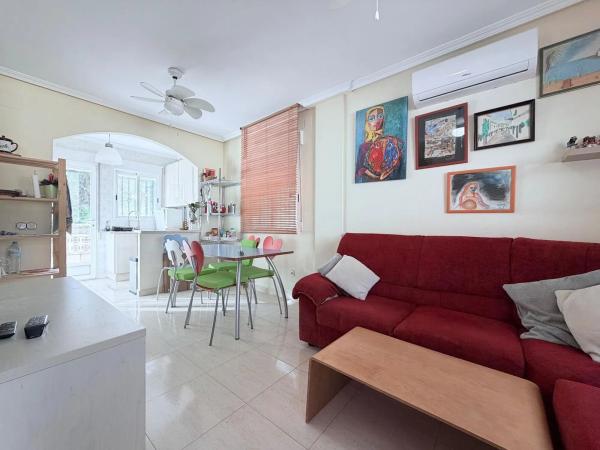 Independent chalet for sale in La Alberca, Polop
thumbnail 2