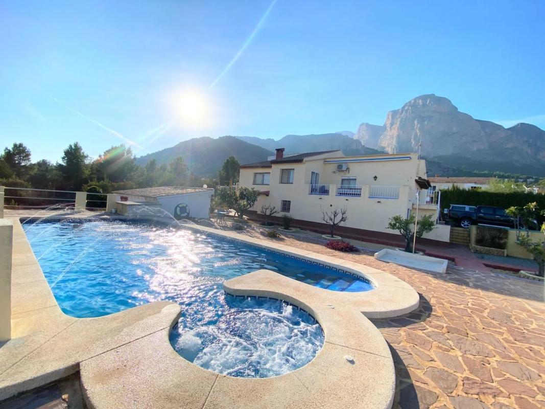 Sale of independent chalet in Avenida Principal Novap UE2-3, Polop
photo 5