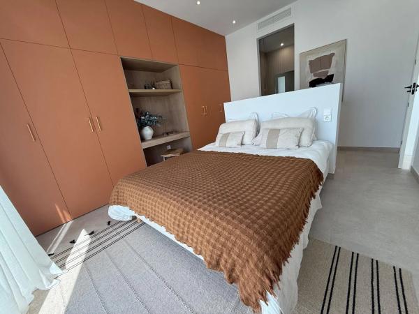 Independent chalet for sale in Calle Solana, Polop
photo 1