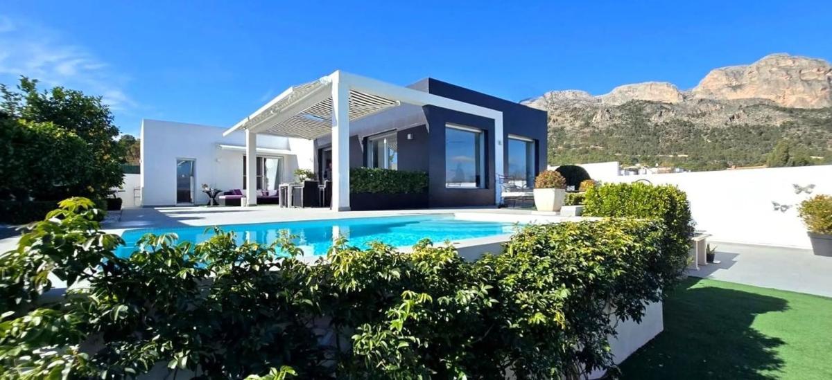 Venta de chalet independiente en Calle Roma, Polop
photo 1