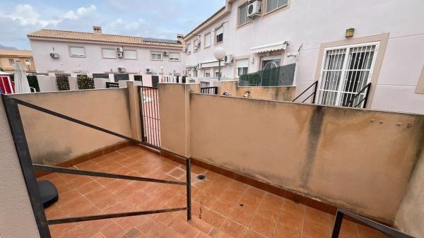 Chalet pareado photo 2