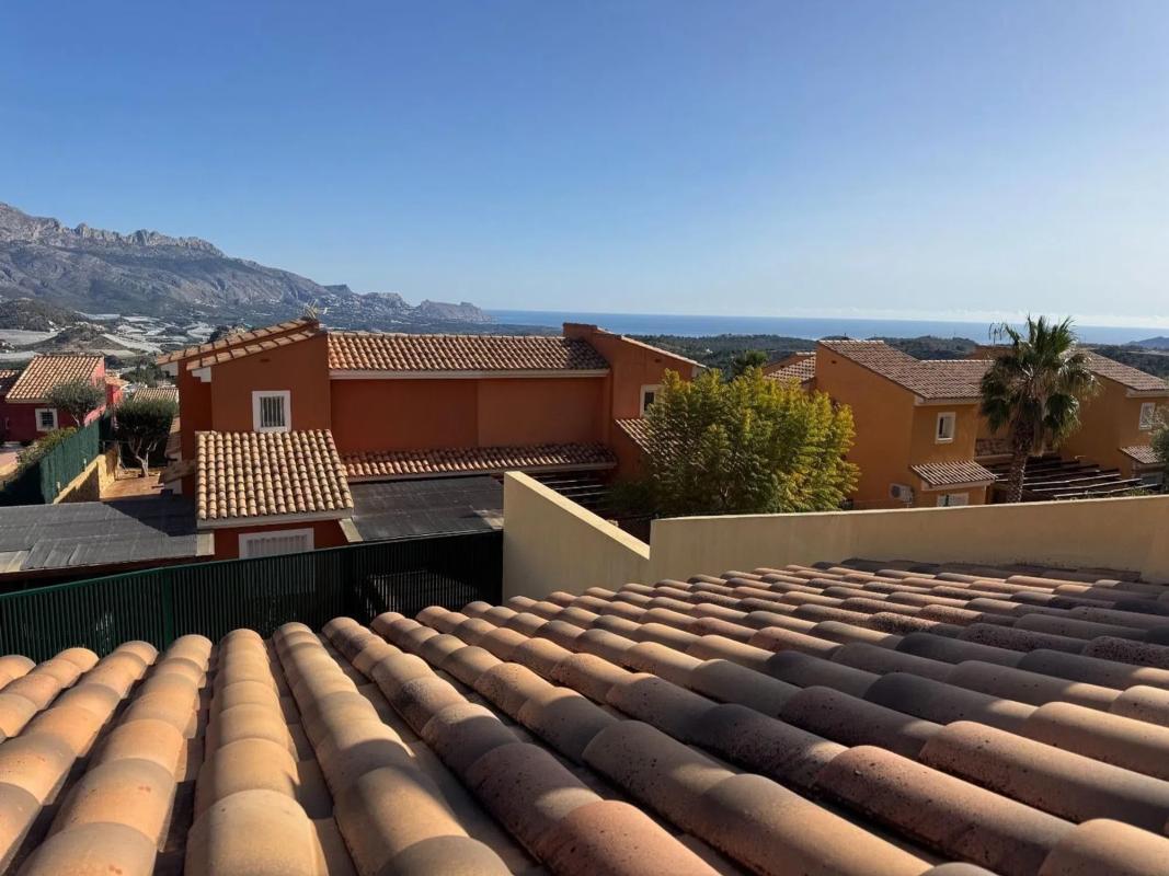 Venta de chalet adosado en  Avenida Balcon de Ponoig , Polop photo 3