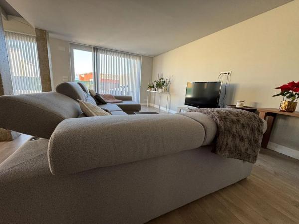 Chalet pareado en calle Puig Campana thumbnail 1