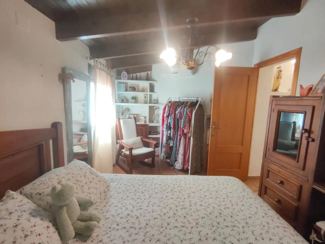 Properties for sale and rent in Spain photo 3