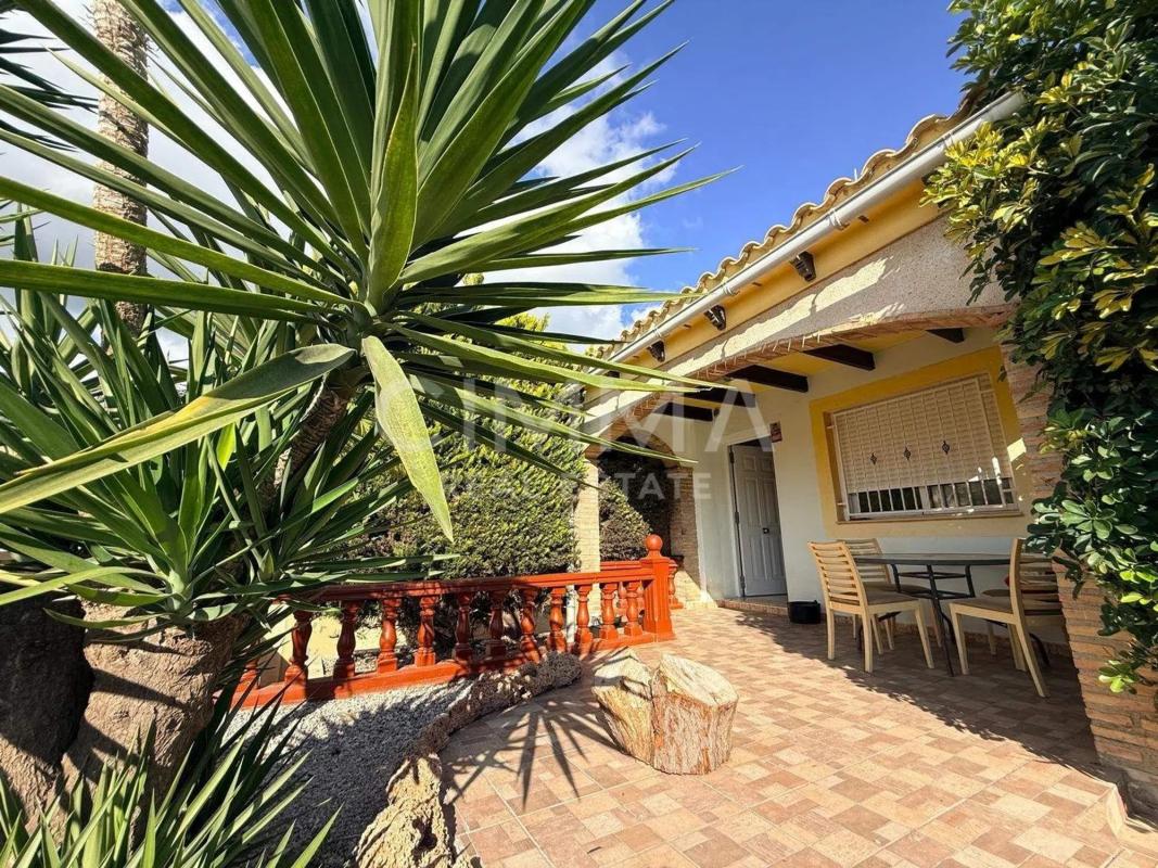 Sale of independent chalet in Calle Sevilla, Polop
photo 1