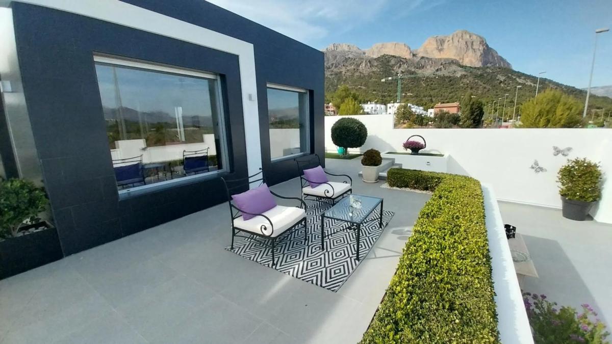 Sale of independent chalet in La Alberca, Polop
 photo 3