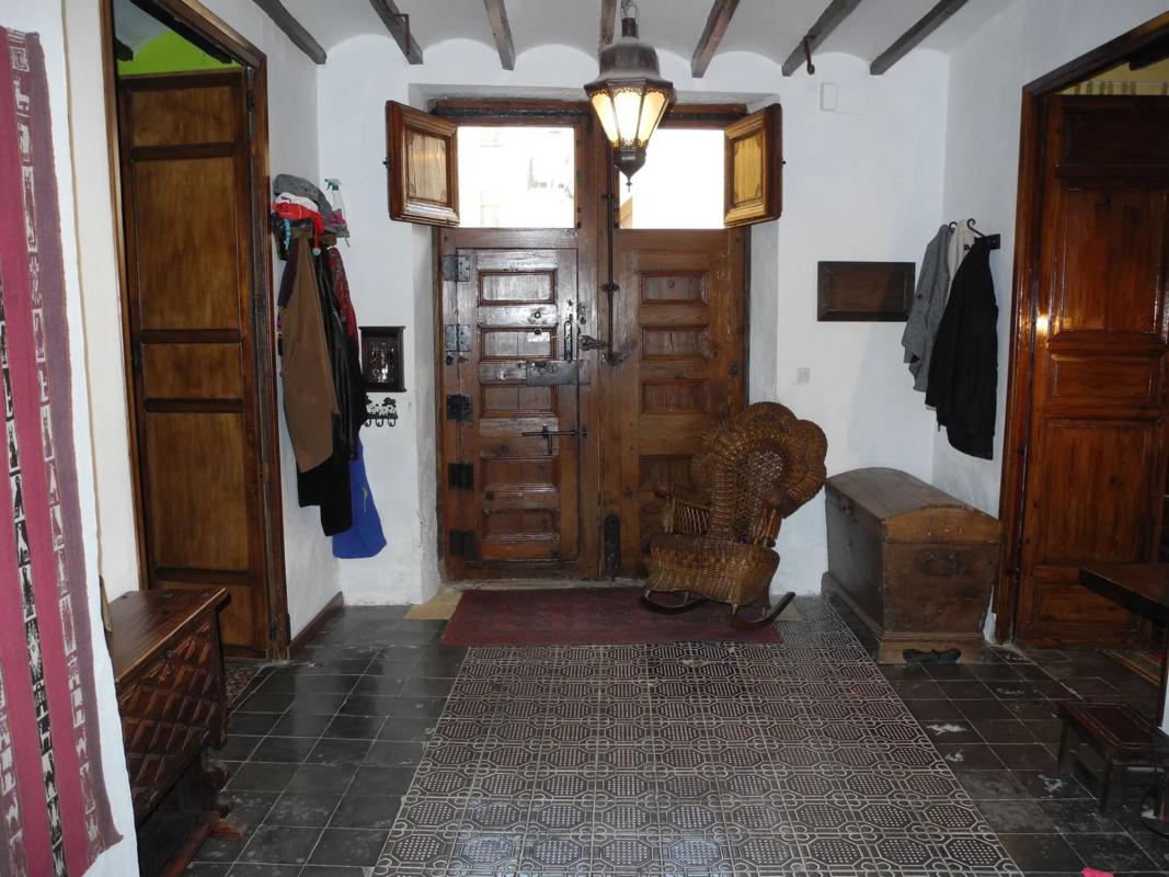 Propiedades en venta y alquiler en España photo 2