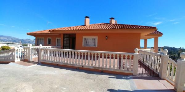 Independent chalet for sale in Casco urbano, Polop
 photo 1