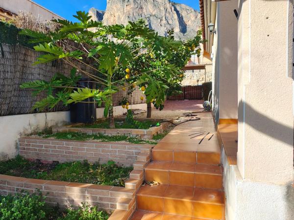 Independent chalet for sale in Avenida Balcon de Ponoig, Polop
 photo 2