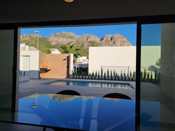 Independent chalet for sale in Calle Málaga, Polop
 photo 3