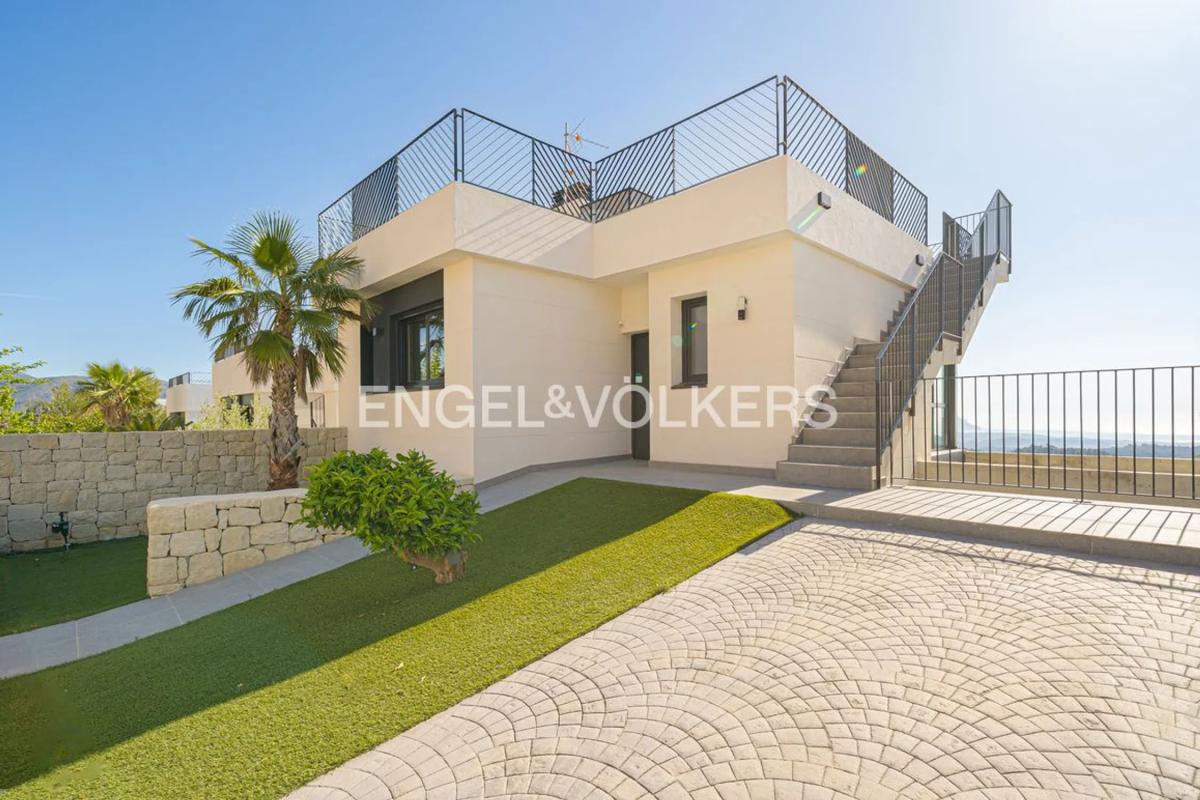 Venta de chalet independiente en Calle Mariola, 1, Polop
photo 1