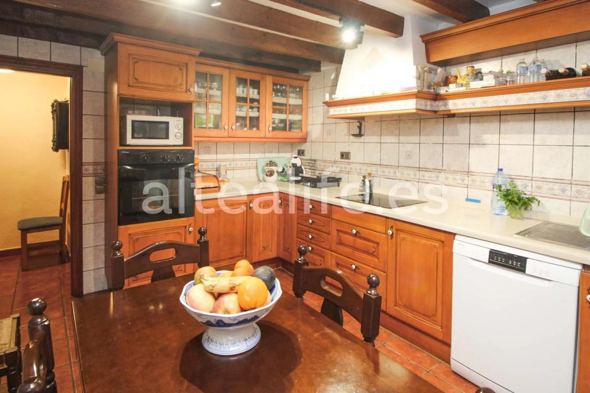 Недвижимость на продажу и в аренду в Испании photo 3