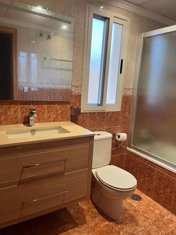 Venta de chalet adosado en  Calle rafael luis gomez carrasco, 4 , Polop photo 5
