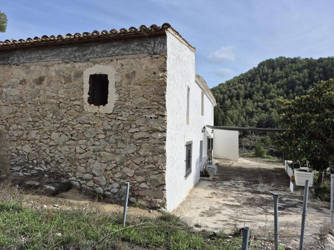 Venta de finca rústica en Relleu , Relleu photo 2