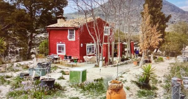Chalet independiente en venta en Relleu, Relleu
 photo 1