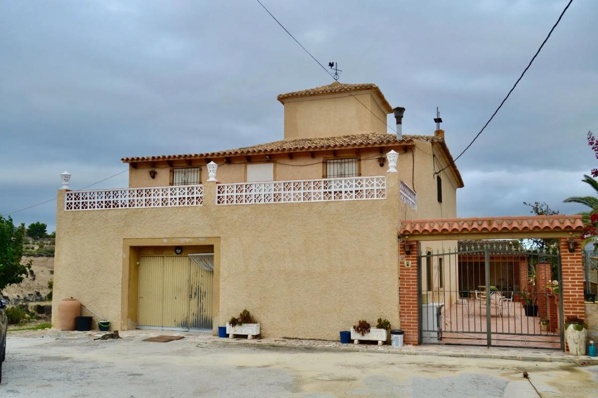 Venta de finca rústica en  Mediasa s/n , Relleu photo 2