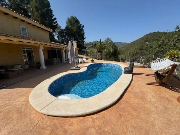 Chalet independiente en venta en Urques, 10, Relleu
 photo 1
