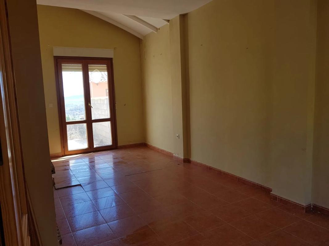 Sale of townhouse in  Partida Muscaret , Relleu photo 5