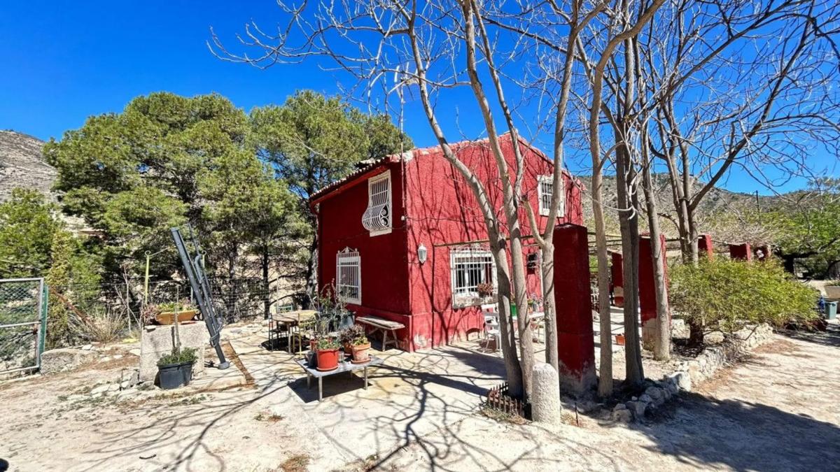 Sale of rural property in  Relleu , Relleu photo 2