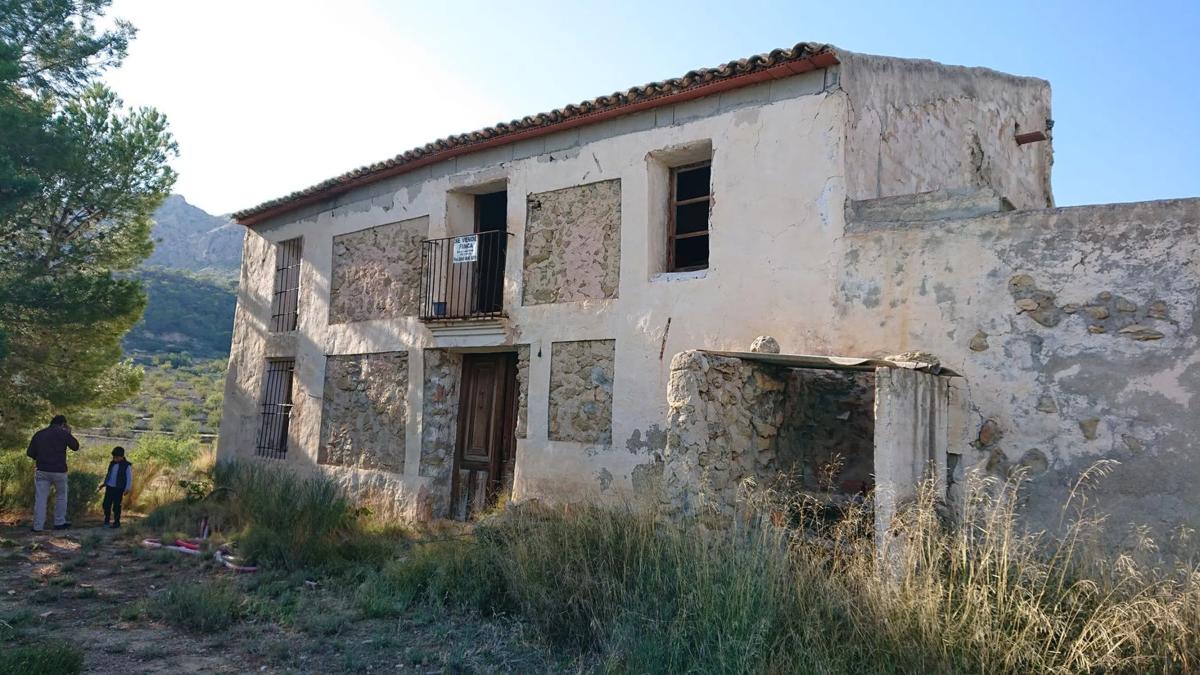 Propiedades en venta y alquiler en España photo 1