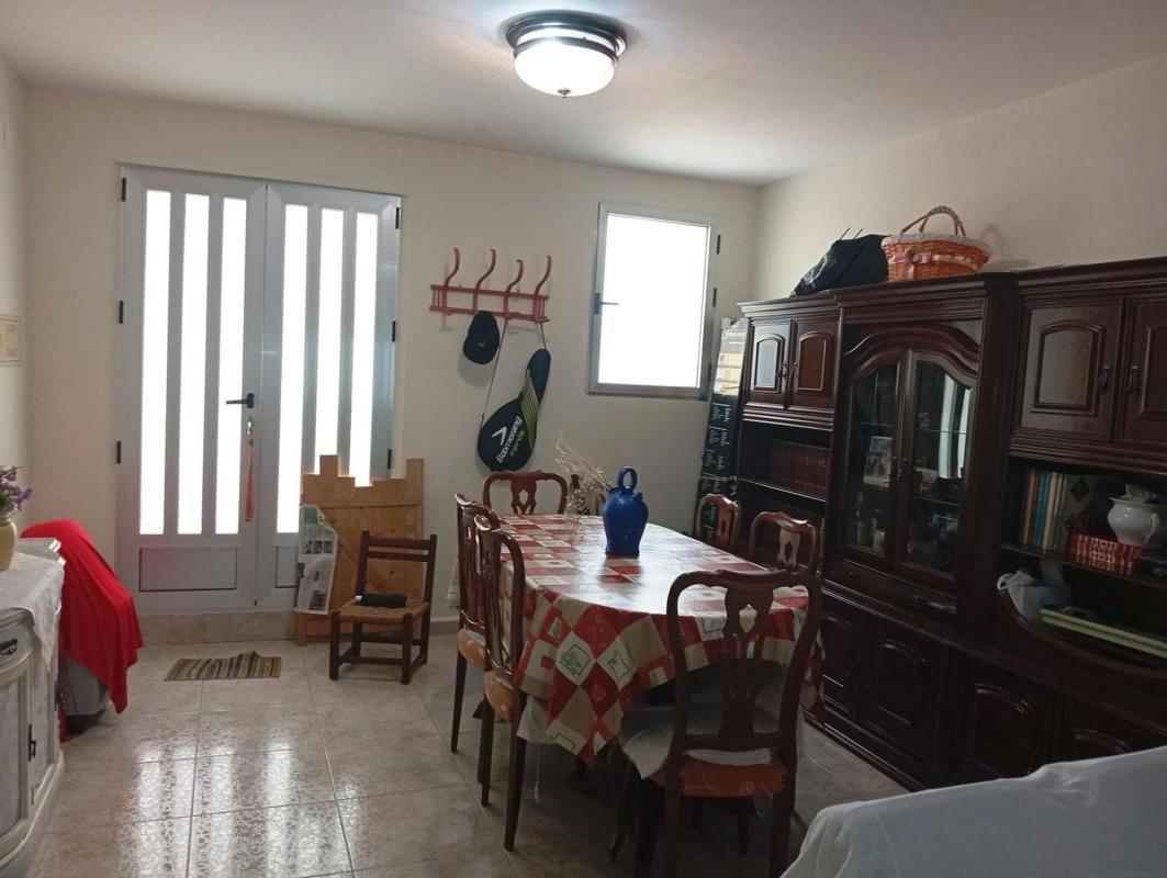 Properties for sale and rent in Spain photo 5