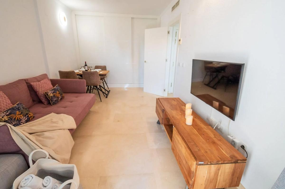 Venta de piso en Calle Presidente Adolfo Suárez, Benidorm
photo 1