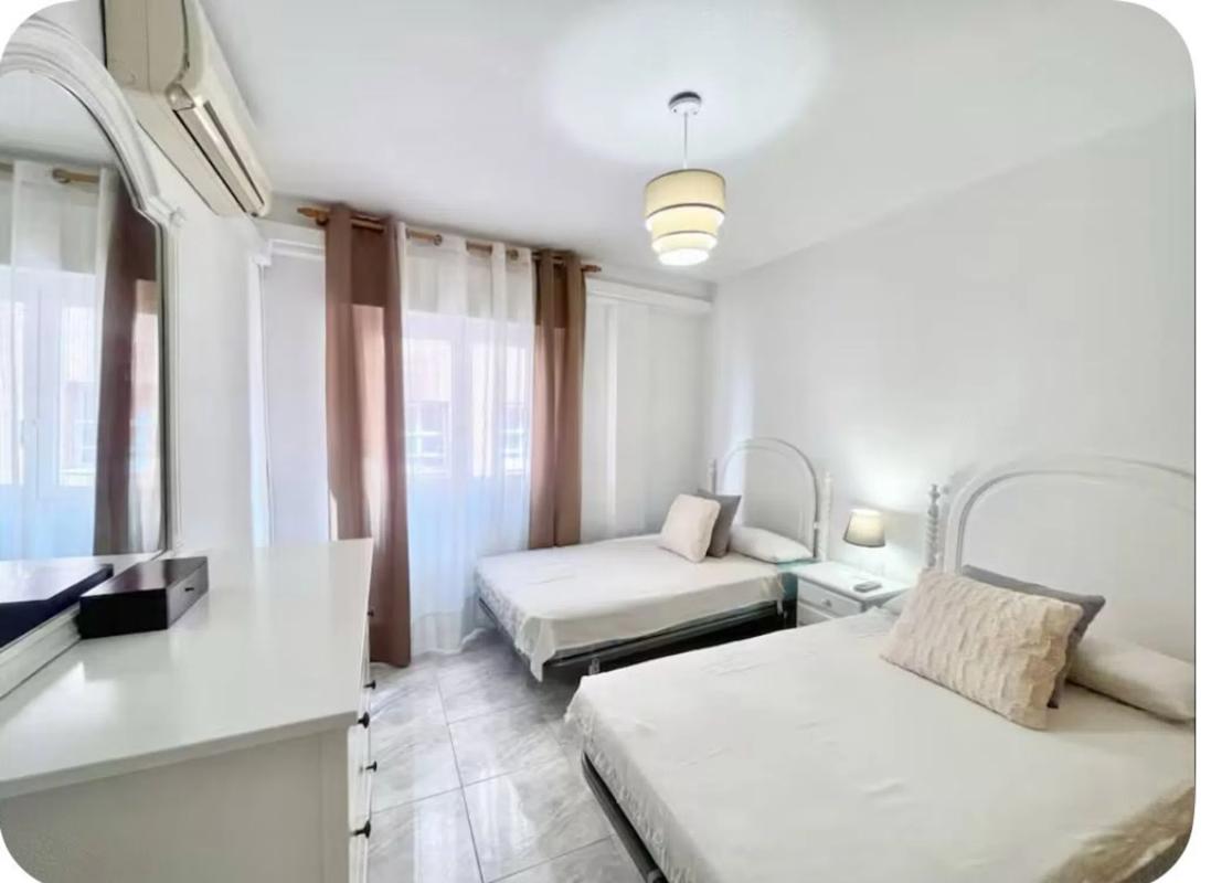 Venta de piso en Calle de Tomàs Ortuño, Benidorm
photo 4