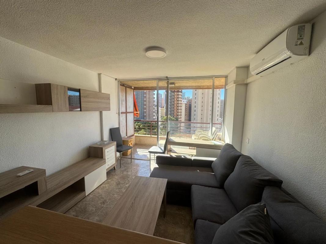 Sale of apartment in Calle de Londres, 4, Benidorm
photo 2