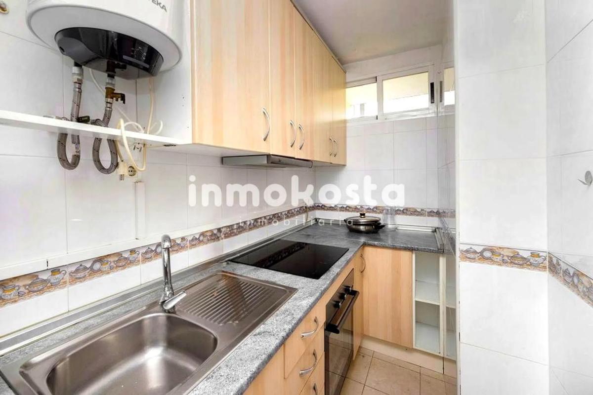 Продажа квартиры на Avenida de Montecarlo, Бенидорм
 photo 4