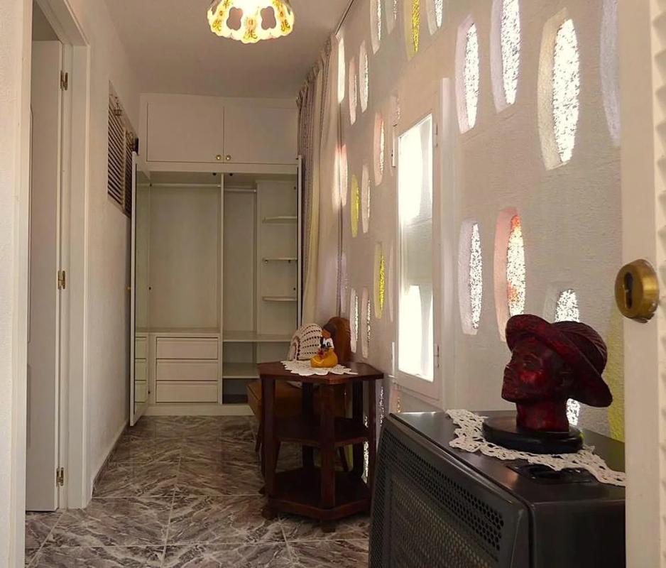 Sale of apartment in Avenida de Paris, Benidorm
 photo 2