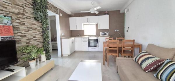 Apartment for sale in  Calle del Condestable Zaragoza, Benidorm photo 2