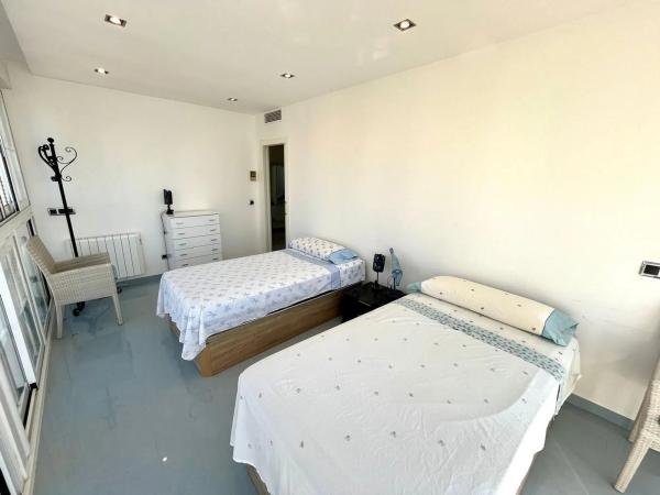 Ático en venta en  Playa de Levante, Benidorm photo 2