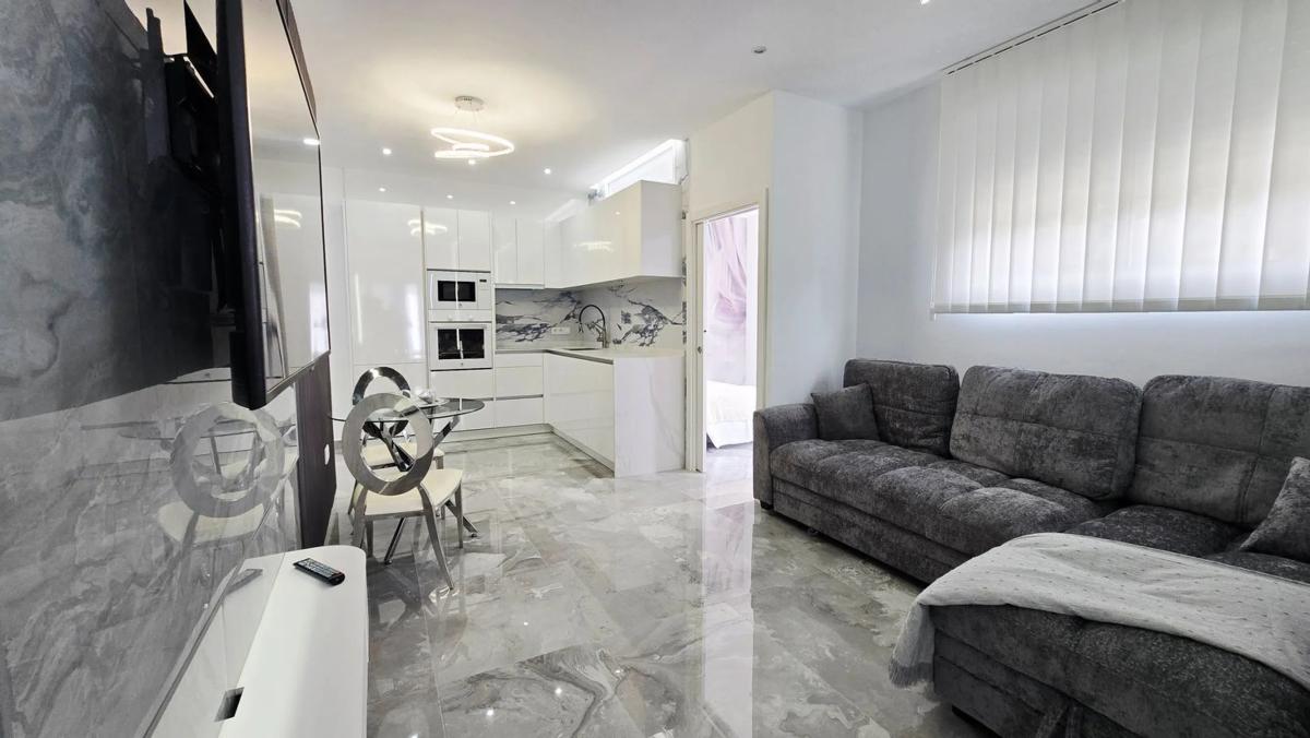 Sale of apartment in Avenida de Portugal, Benidorm
photo 5
