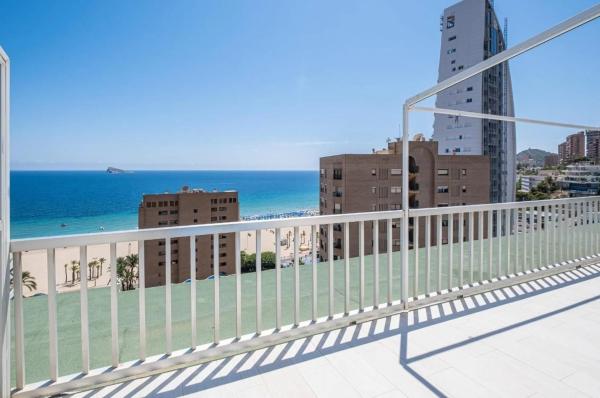 Penthouse for sale at Playa de Poniente, Benidorm photo 1