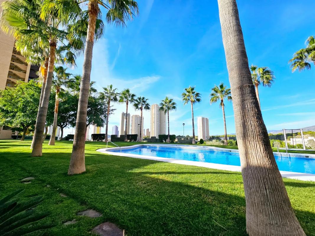 Venta de piso en Calle Presidente Adolfo Suárez, 12, Benidorm
 photo 2