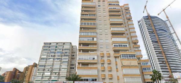 Venta de piso en Avenida de Benissa, Benidorm
thumbnail 3
