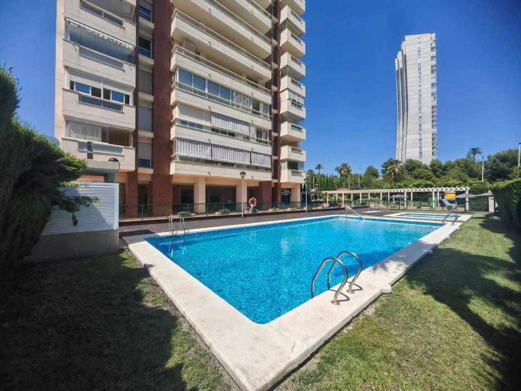 Продажа квартиры на Calle Presidente Adolfo Suárez, Бенидорм
 photo 3