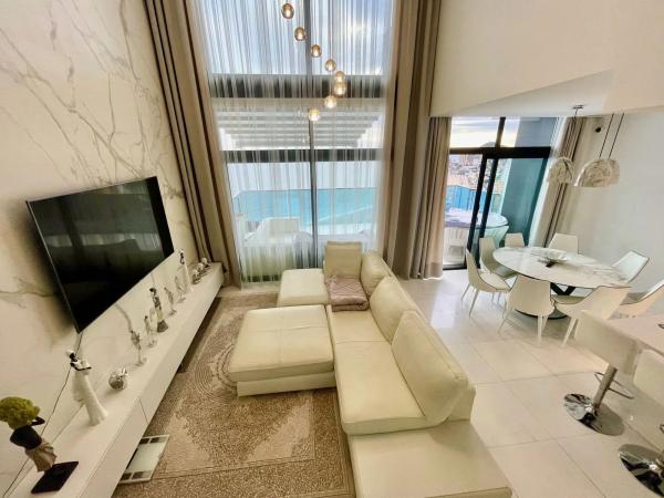 Ático en venta en  Playa de Poniente, Benidorm photo 2