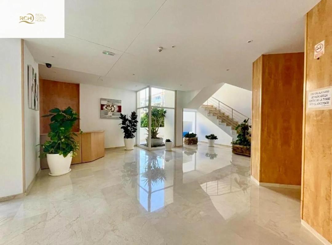 Продажа квартиры на Barrio Zona Sierra Helada, Бенидорм
photo 3