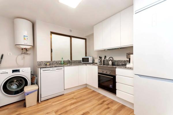 Apartment for sale in  Calle Metge en Cosme Bayona, 5, Benidorm photo 3